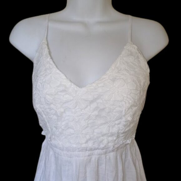 White Maxi Dress with Lace Size XS NEW NWT - Picture 3 of 6